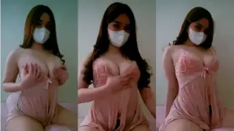 Mbak Naya Ebot Belahan Toket Mulus Video by BokepHUB
